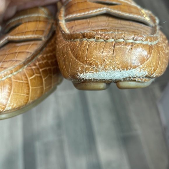 Tan brown Prada loafers - gorgeous alligator texture skin - Picture 6 of 6